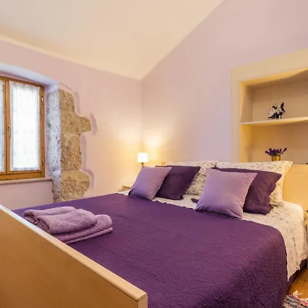 Mariva By Interhome Potpićan