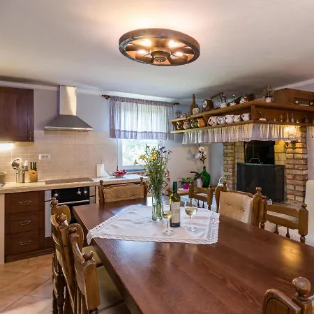 Mariva By Interhome * Potpićan