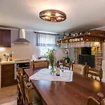 Mariva By Interhome * Potpićan