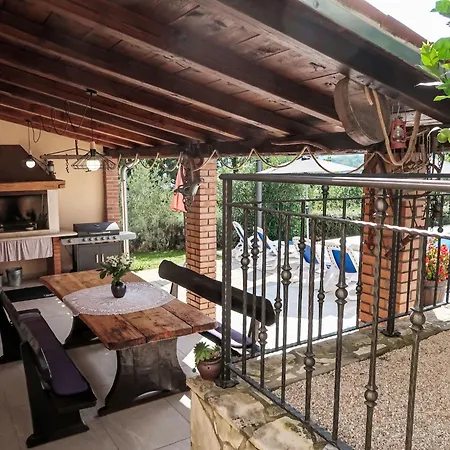 Feriehus Mariva By Interhome Potpićan